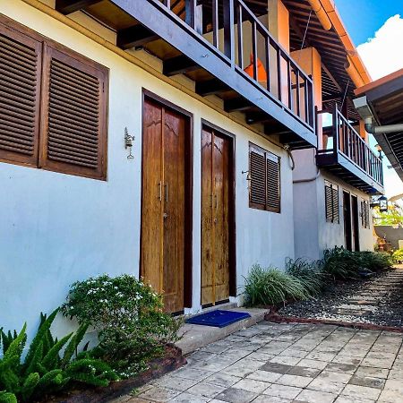 Capung Guesthouse Jimbaran Exterior foto
