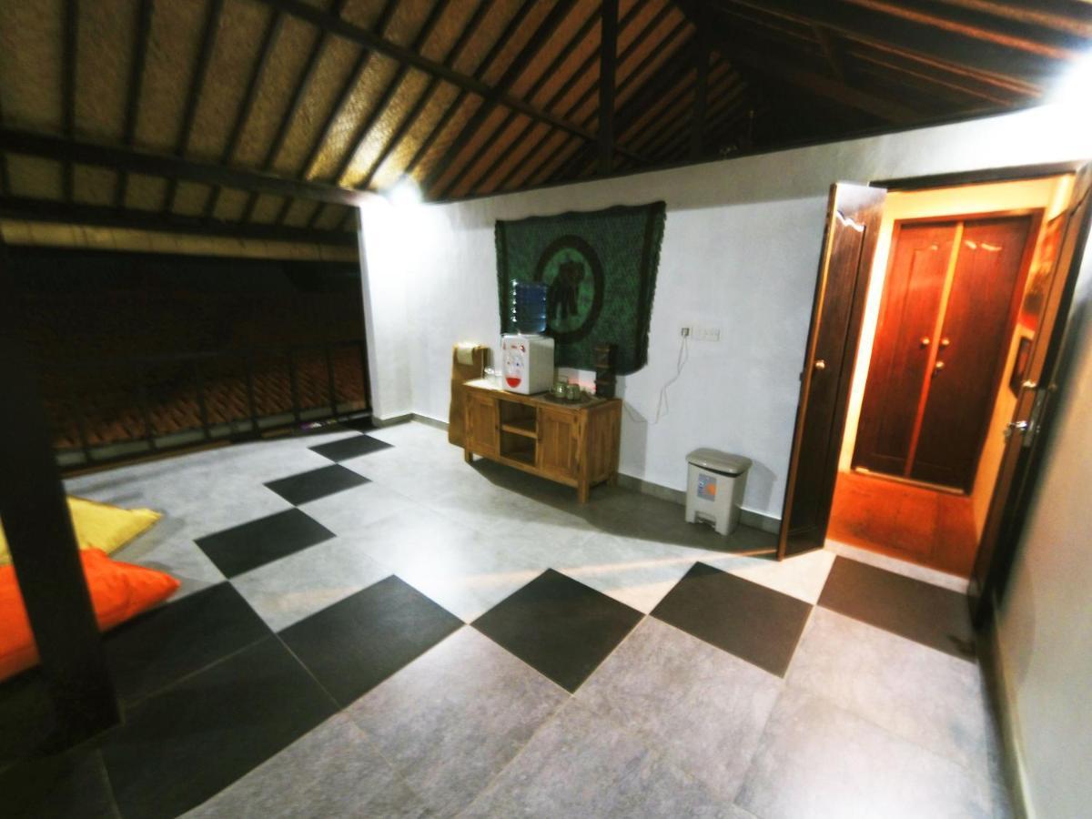 Capung Guesthouse Jimbaran Exterior foto