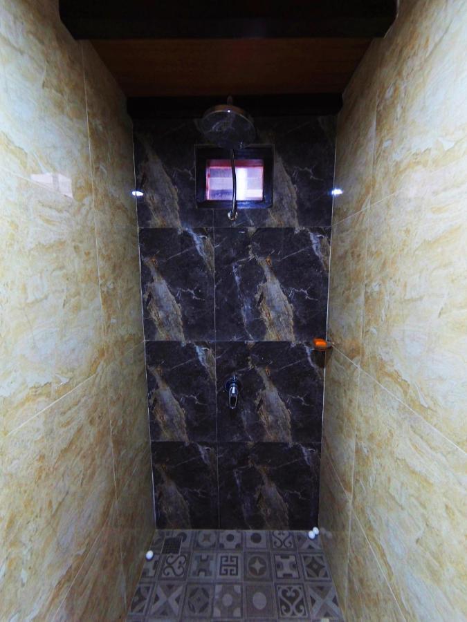 Capung Guesthouse Jimbaran Exterior foto